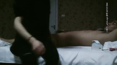 一代炮王【山鸡岁月】完整版未流出，木桶浴桑拿足浴店，横扫街头一天连续干几炮，少女嫩妹一网打尽 (2)