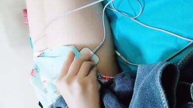 【私密大保健】自称是老中医的按摩手法太厉害美少妇受不了了 (9)