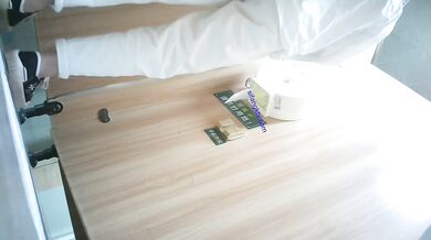 商场内部员工女厕全景偷拍多位美女职员的各种美鲍鱼